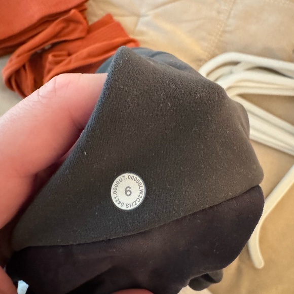 Lululemon Bra - Picture 4 of 4